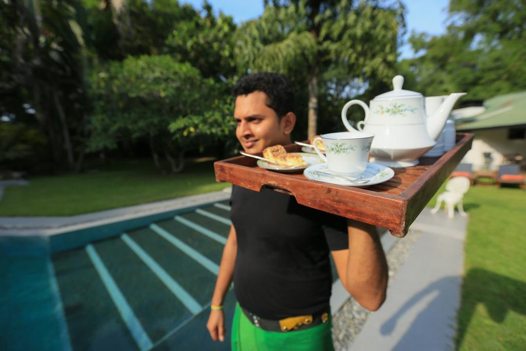 Horathapola Estate Hotel Marawila Bagian luar foto